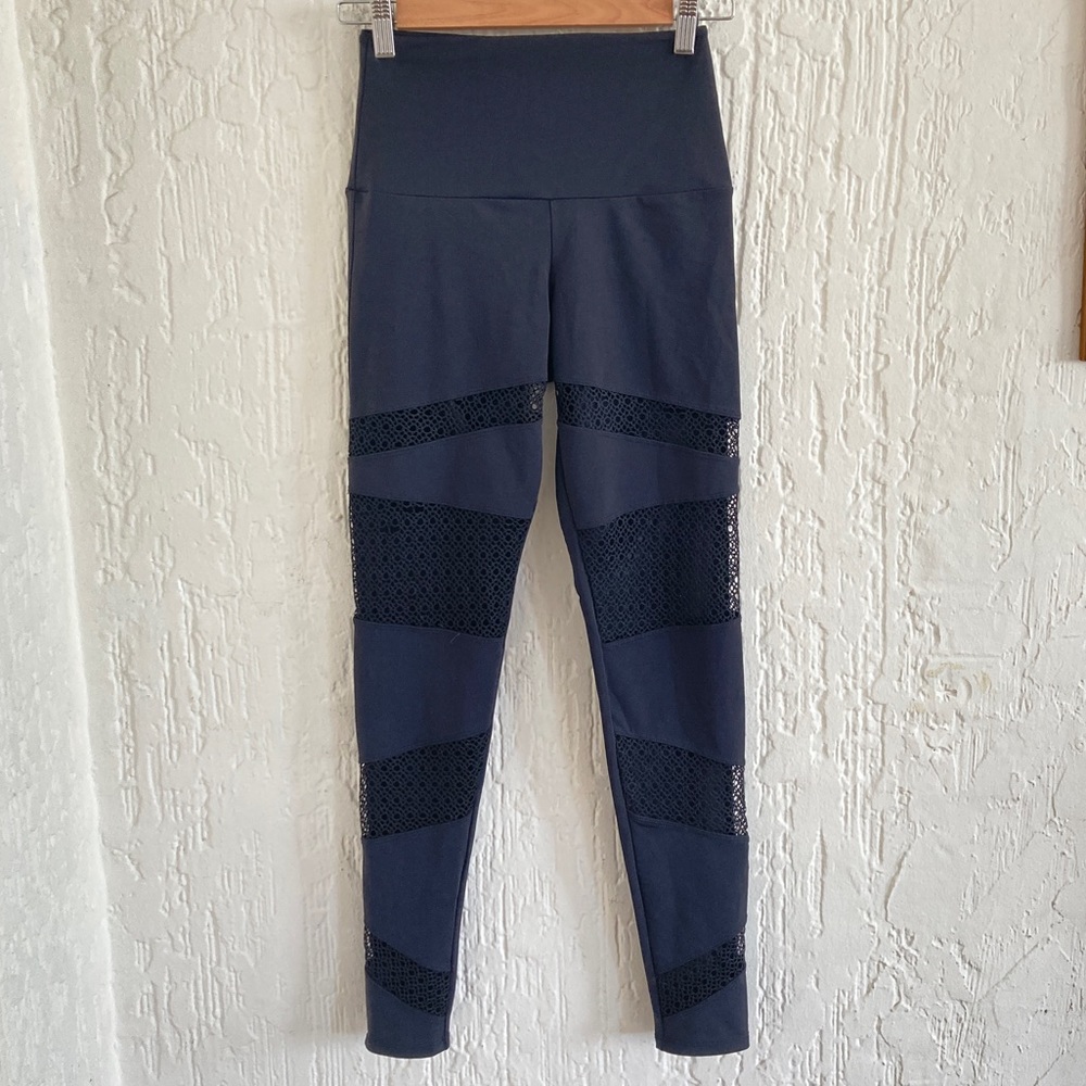 Onzie Black Fishnet Bondage Leggings Size Small Medium